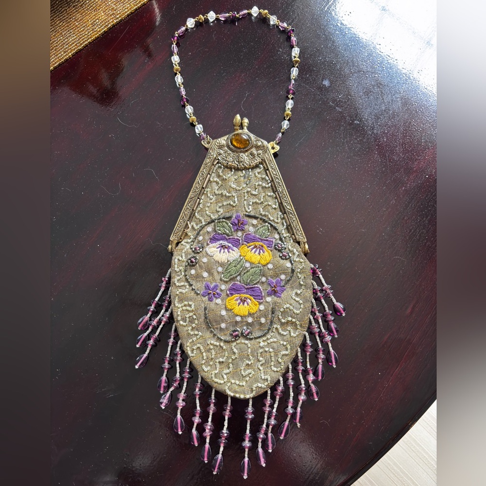 Wayne Kleski beaded kiss lock flapper bag 1920’s